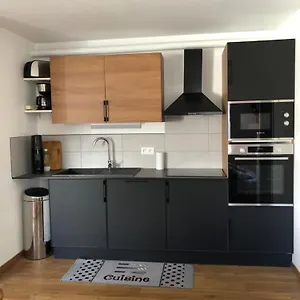 https://location-studio-de-2-4-personnes.hotels-rhonealpes.com